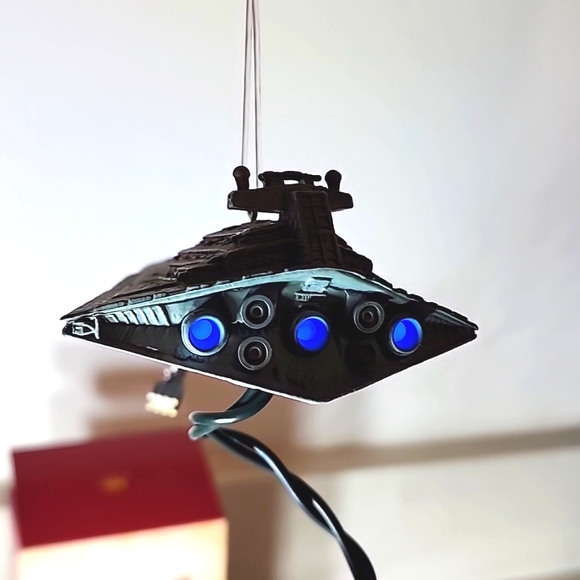 Star Destroyer and Blockade Runner with voice and lights. Star Wars 2004 New - Picture 8 of 9